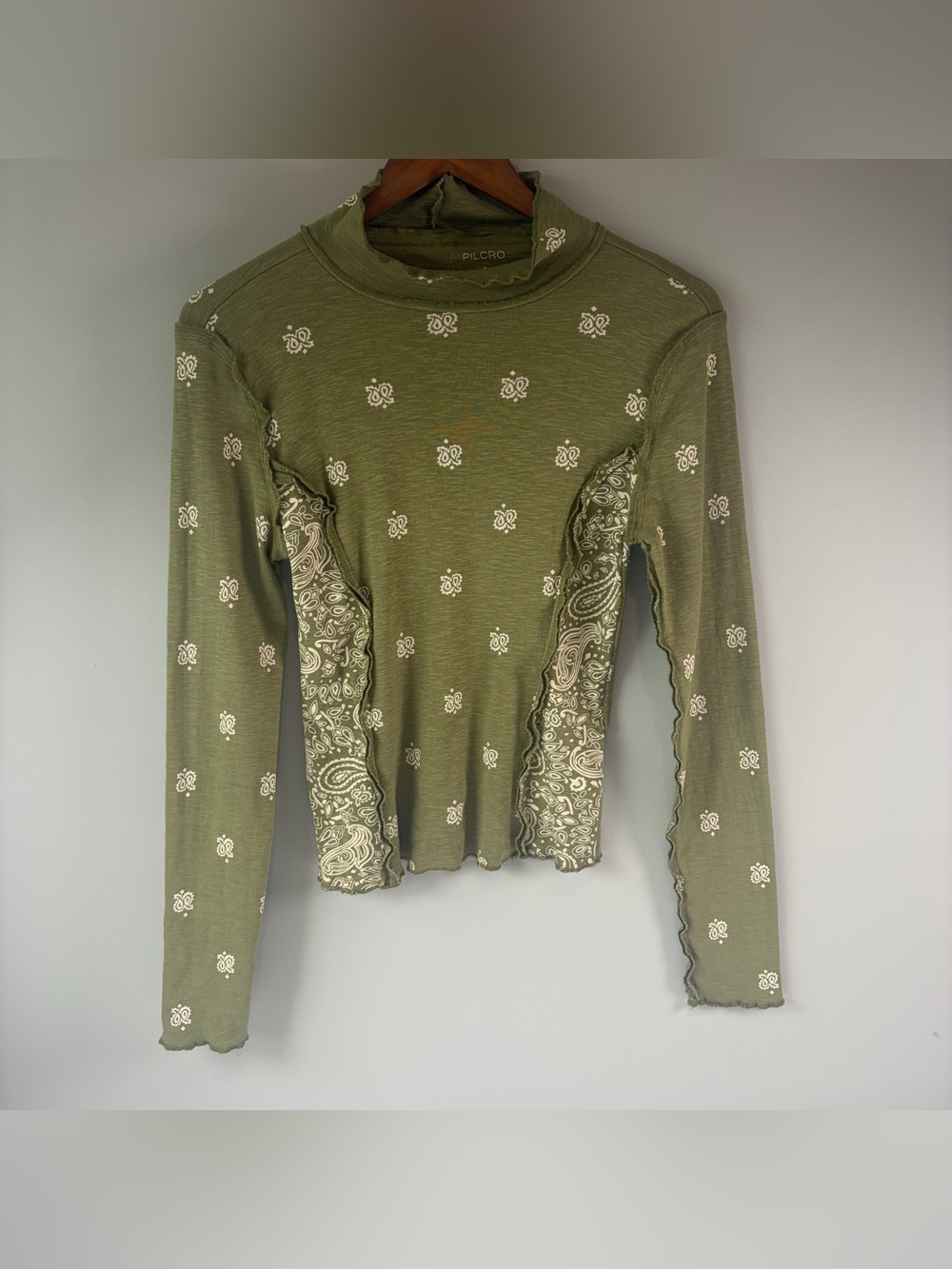 Pilcro Anthropologie Olive Green Bandana Print Mock Neck Top Women's Size Small